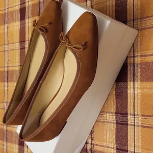 🆕️Veronica Beard Catherine Flats ,caramel, suede