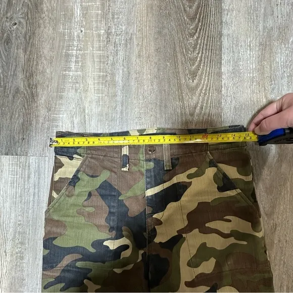Veronica Beard • Gisela Camo Jeans