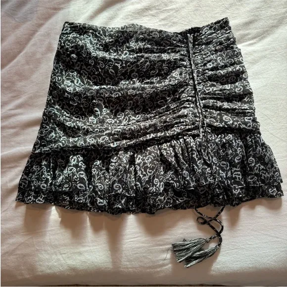 Veronica beard violet ruched paisley mini skirt