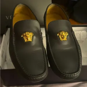 Versace Medusa Loafers Black Leather Size 9.5 Mens Excellent Preowned Condition