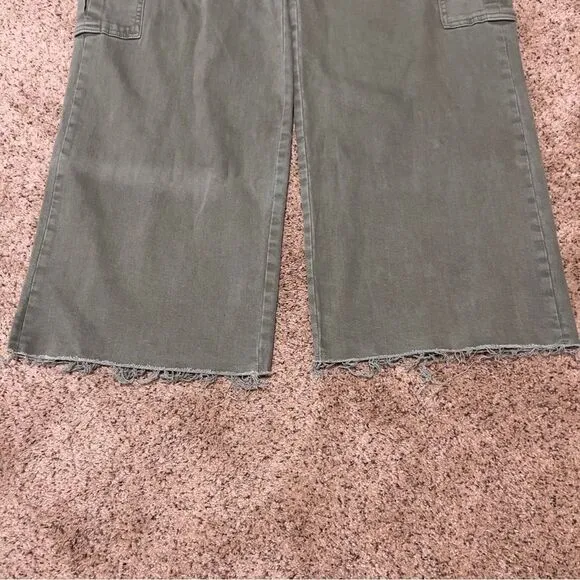 Vervet Womens High Rise Utility Green Raw Hem Cropped Wide Leg Jeans Size 31