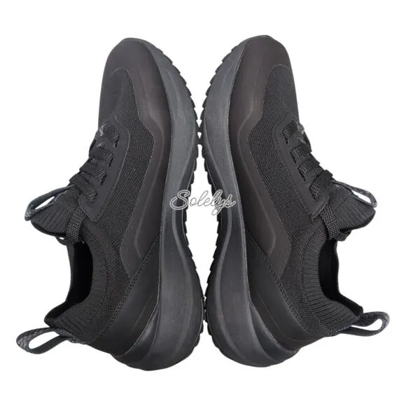 Vessi Stormburst Mens 7 Black Low Top Waterproof Dyma-Tex Knit Sneaker Boot