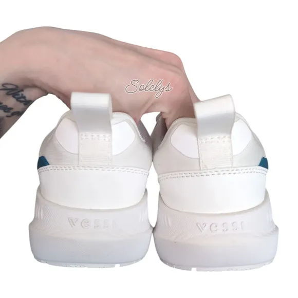 Vessi Tidal Warm White Waterproof Dyma-Tex  Vegan Lace Up Sneaker Womens 9