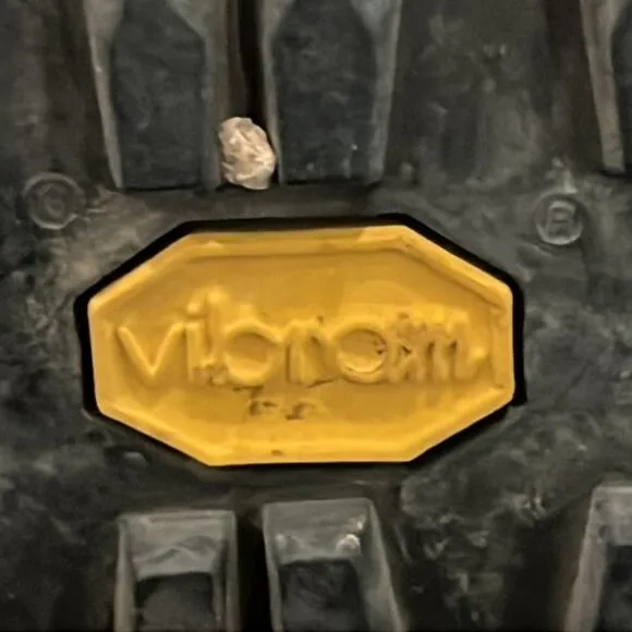 Vibram Boots - Size 10