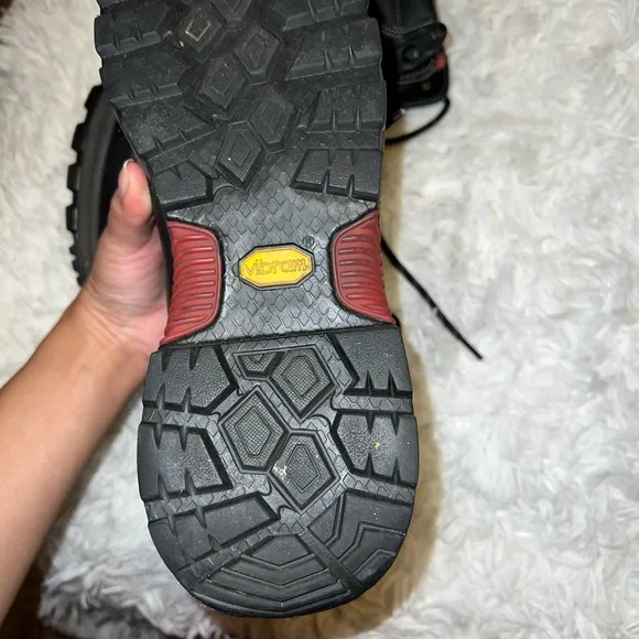 Vibram Perfect Wolverine Boots Size 8.5