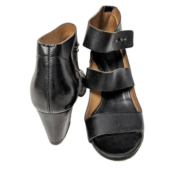 VIC MATIE Strapped Ankle Wrap Heeled Sandals 37