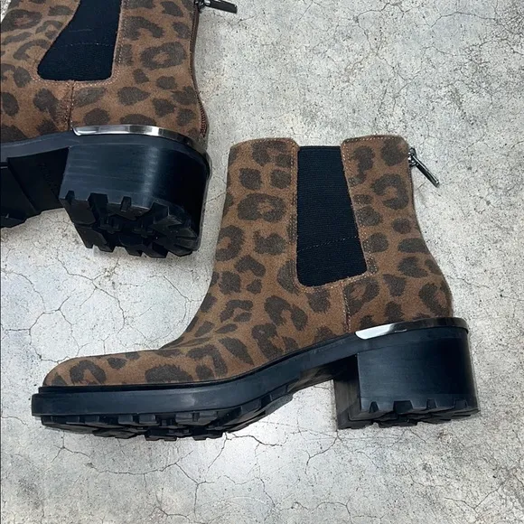 Vince Camuto Brown and Black Ankle Boots with Chelsea Style