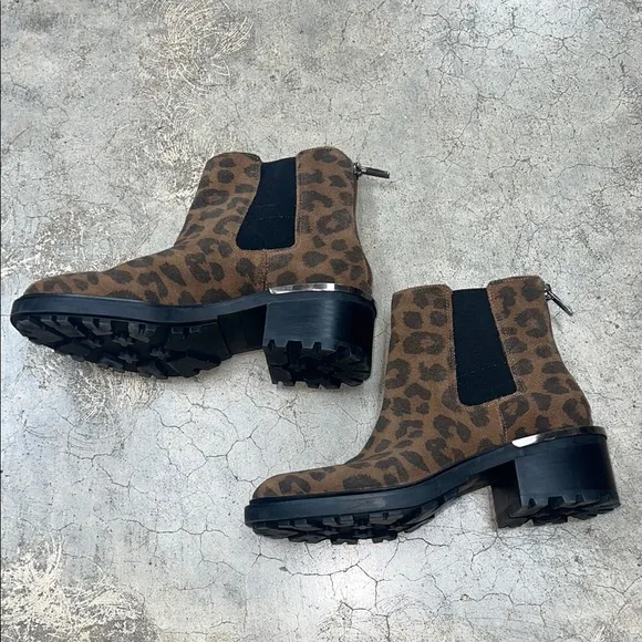 Vince Camuto Brown and Black Ankle Boots with Chelsea Style