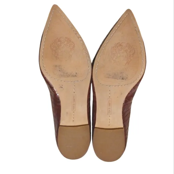 Vince Camuto Burgundy Red Crocodile Flats Women's Pointed Toe Leather Flats Sz 5