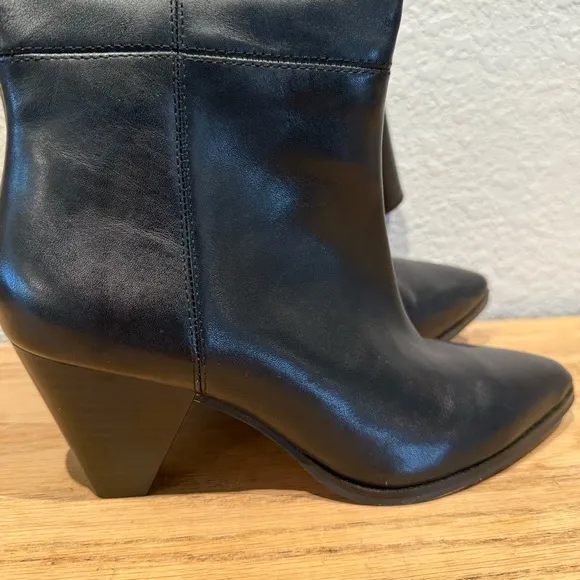 Vince‎ Camuto Buttercup 2 Black Leather Knee High Boots Size 7.5