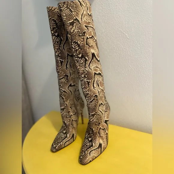 VINCE CAMUTO Fendels Snakeskin Leather Upper Knee High Boots