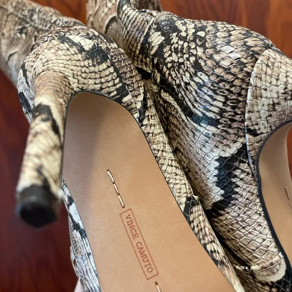 VINCE CAMUTO Fendels Snakeskin Leather Upper Knee High Boots