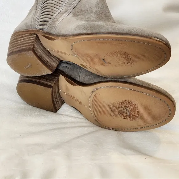 Vince Camuto Pippsy Lattice Side Foxy Suede Leather Booties Ankle Boots Spring