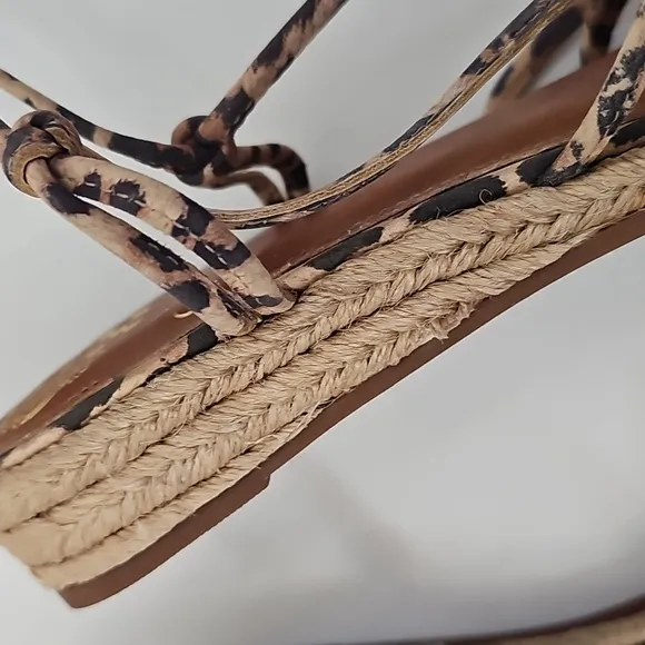 Vince Camuto Prasetta Leopard Strappy Wrap Tie Up Sandals wSmall Wedge Heel Sz:9
