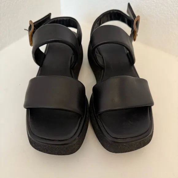 Vince Laguna Leather Slingback