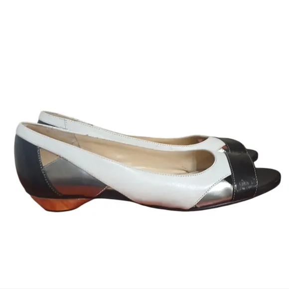 Vintage Amalfi Black and White Leather Flat Women's size 7
