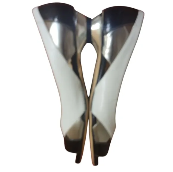 Vintage Amalfi Black and White Leather Flat Women's size 7
