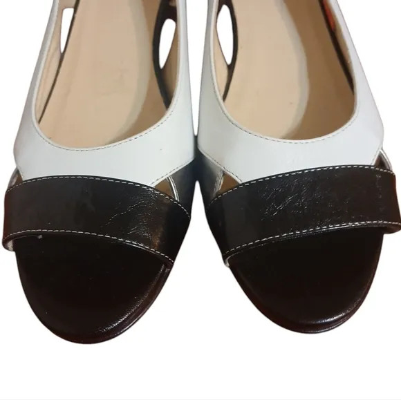 Vintage Amalfi Black and White Leather Flat Women's size 7