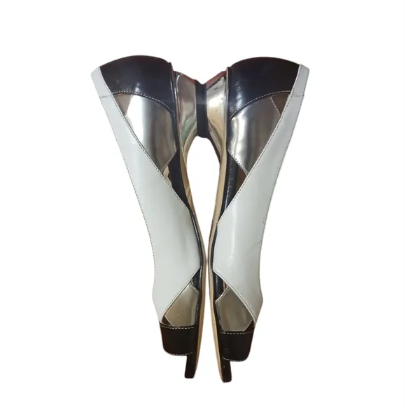 Vintage Amalfi Black and White Leather Flat Women's size 7