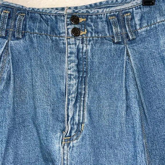 vintage Denim Blue Jean Skirt Liz Sport • pleated skirt • pockets