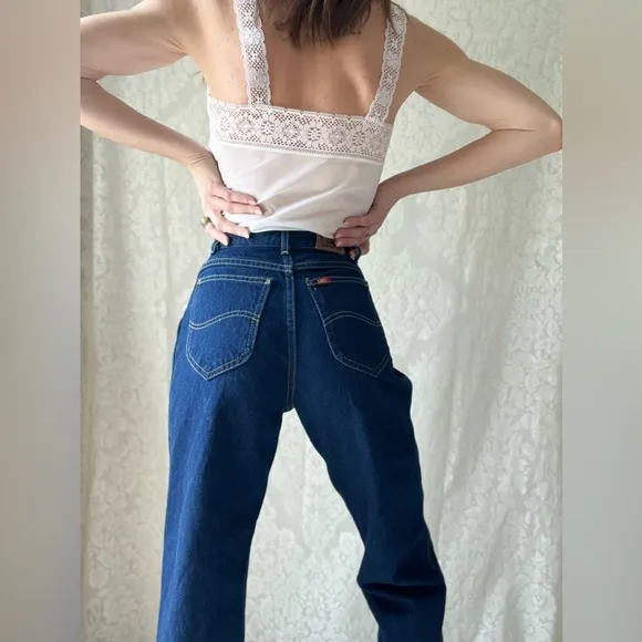 Vintage Lee High Waisted Mom Jeans 80s Tapered Dark Wash Denim 24x31 USA Made
