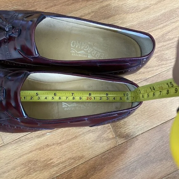 VINTAGE Salvatore Ferragamo Shoes Mens 8.5 Burgundy Leather Kilt Tassel Loafer