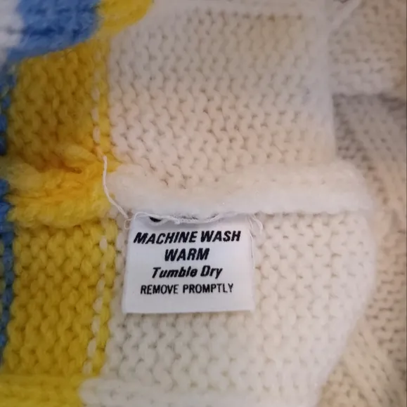 Vintage Tennis Preppy V-Neck Cable Knit Sweater w Yellow and Ice Blue Trim