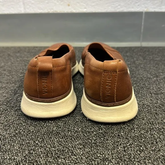 Vionic Brown Loafers Slip-Ons with Smooth Leather and Comfortable Fit
