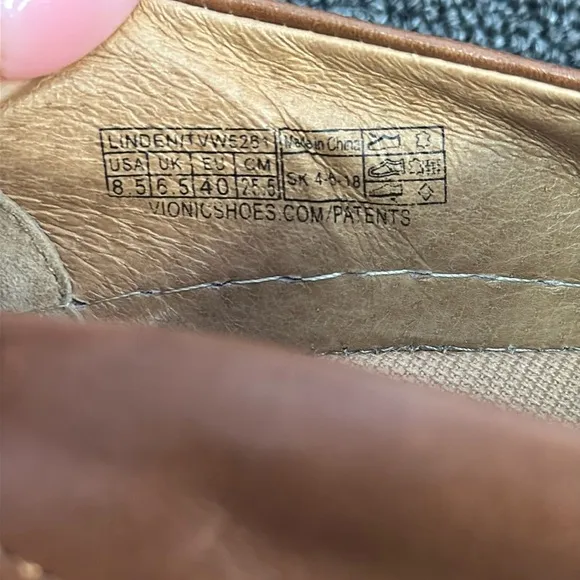 Vionic Brown Loafers Slip-Ons with Smooth Leather and Comfortable Fit