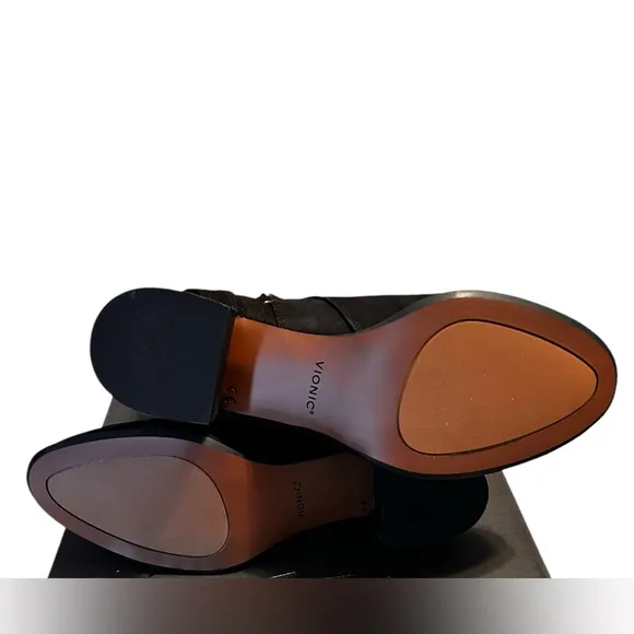 VIONIC  - Women's Sienna Black Bootie - Size 9 M