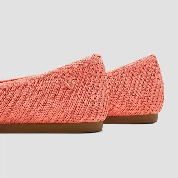 Vivaia Aria Flats Size 37.5 Salmon Point Toe Ballet Comfort Business Casual