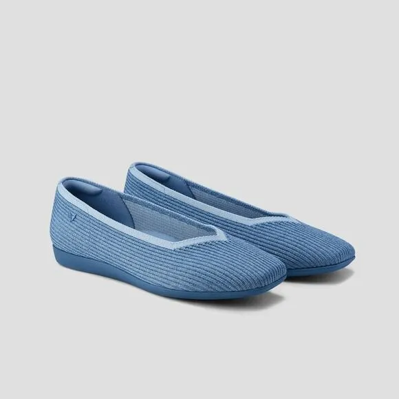 VIVAIA Lightweight Square-Toe V-Cut Flats (Margot Walker) size‎ EU38 US7.5
