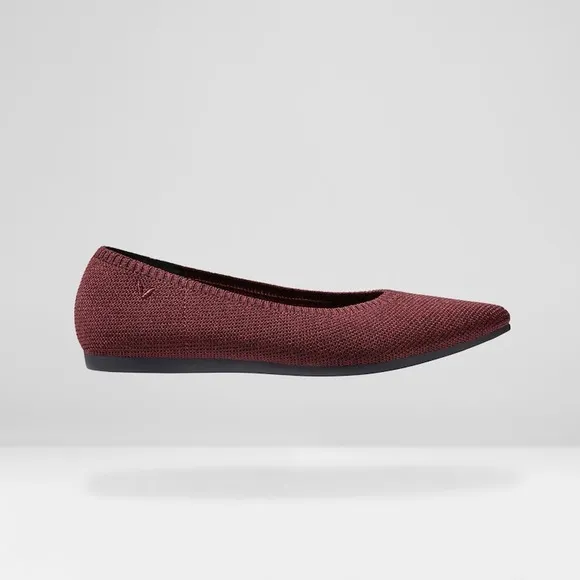 VIVAIA Pointed-Toe Ballet Flats (Aria 2.0) in Garnet Red EU 36 / US 5.5-6