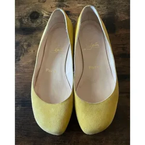 VNT Athletic Christian Louboutin Yellow Suede Flats Size 36.5