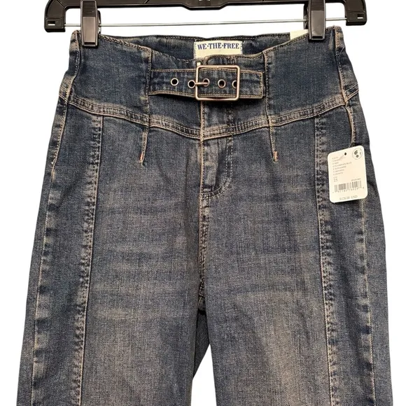We The Free CRVY Dream State High Rise Straight Leg Jeans, Flashback Blue NWT