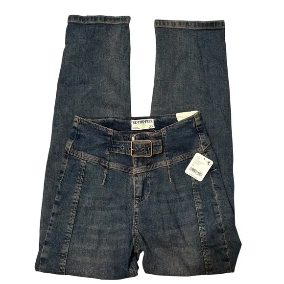 We The Free CRVY Dream State High Rise Straight Leg Jeans, Flashback Blue NWT