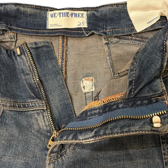 We The Free CRVY Dream State High Rise Straight Leg Jeans, Flashback Blue NWT