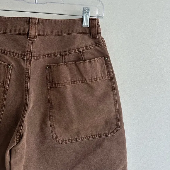We The Free Extreme Measures Barrel Shorts Brown NWOT
