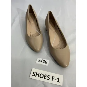 Womans Easy Spirit Caldise Size 9.5k Nude Slip On Flats NWOT