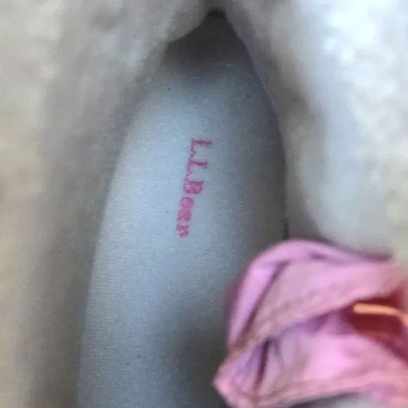 Women LL Bean Snowfield Boots Tall Size 4