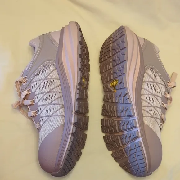 Womens Keen Vista Energy Utility Pink 🩷Sneakers size 5.5