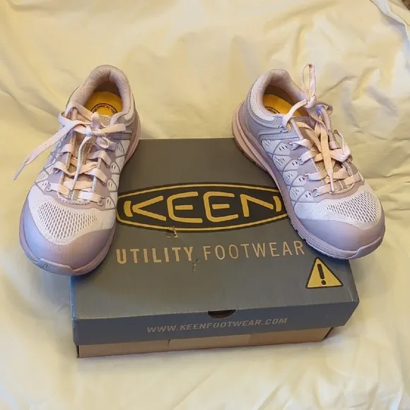 Womens Keen Vista Energy Utility Pink 🩷Sneakers size 5.5