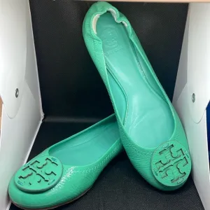 Women’s size 7/8 Tory Burch Flats. Used condition.