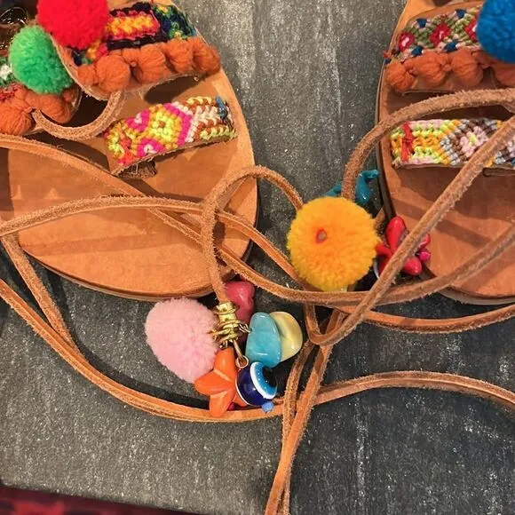 Wrap up Pom-Pom Sandals