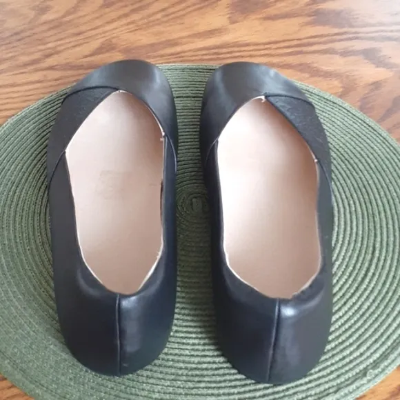 Xeroshoes Black Leather Phoenix Comfort Ballet Flats Size 12