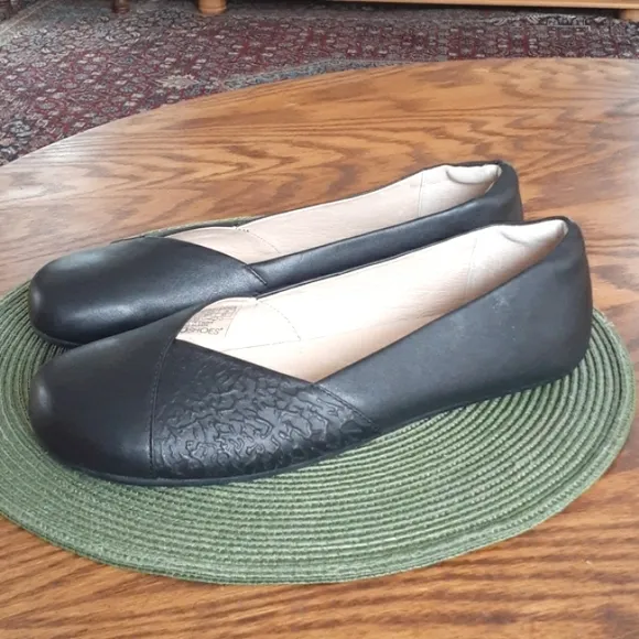Xeroshoes Black Leather Phoenix Comfort Ballet Flats Size 12