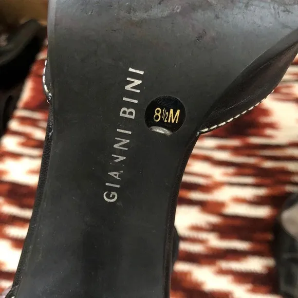 Y2K Gianni Bini Gothic Black leather square toe buckle kitten heels pumps sandal