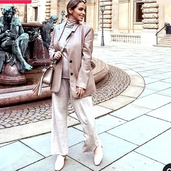 ZARA FAUX LEATHER OVERSIZED BLAZER  Size S and M
