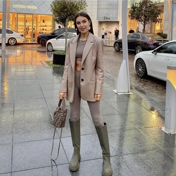 ZARA FAUX LEATHER OVERSIZED BLAZER  Size S and M