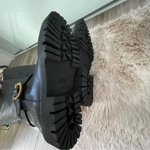 ZARA LEATHER BOOTS WITH BUCKLE US 6.5